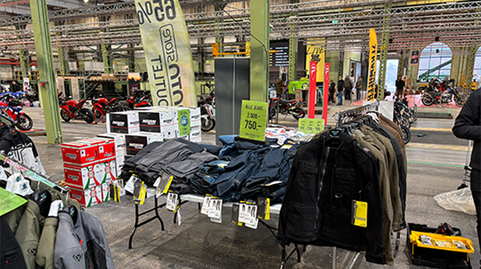 Motostore Outlet Lokomotiv