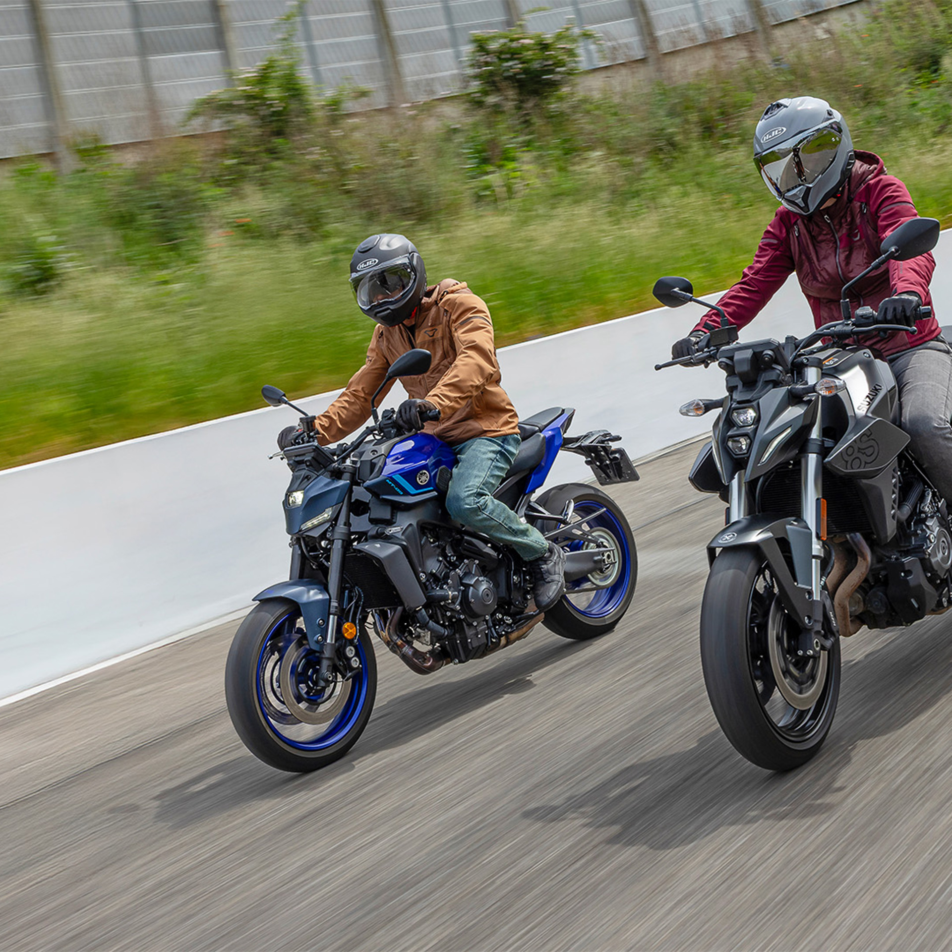 Cocoon 707 Men 303 Wmn MT09 GSX (1)