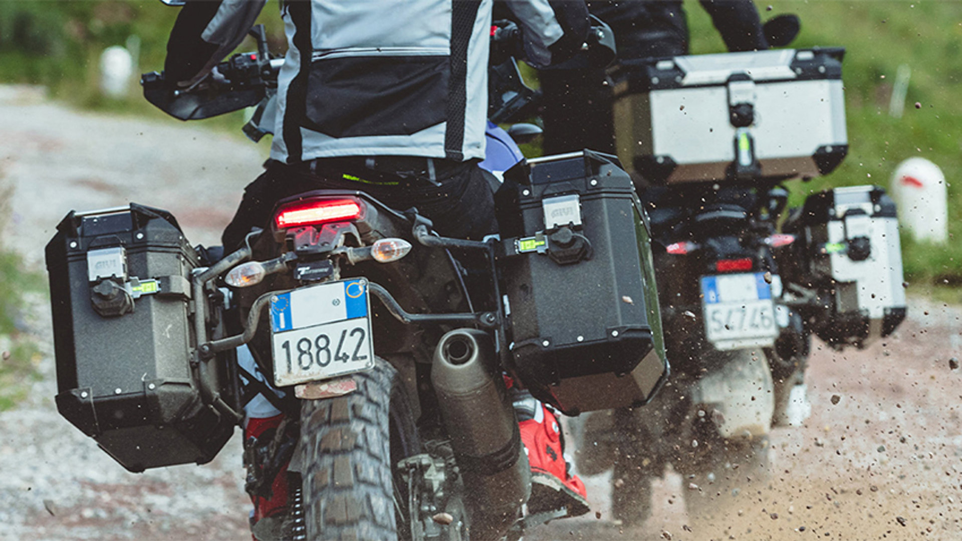 Givi Valigie Laterali Moto In Alluminio Header5