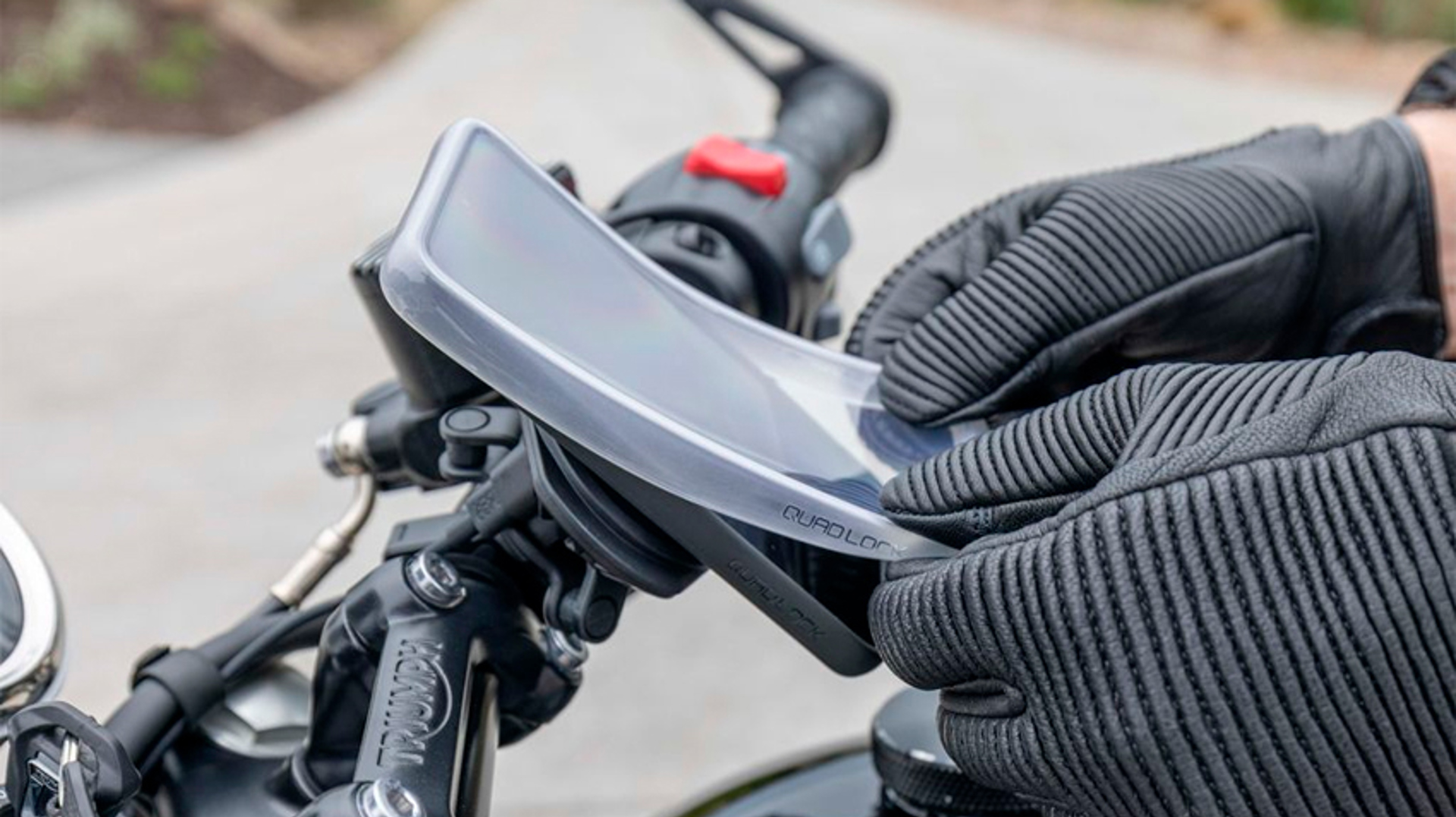Quad Lock Beskyttelse Poncho Til Smartphone
